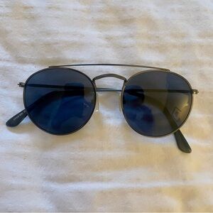 Classic Black Aviator Sunglasses